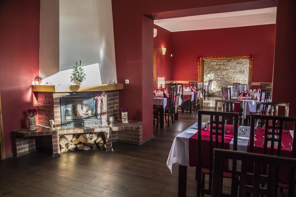 Amalka U Ripu Hotel Straskov Ngoại thất bức ảnh