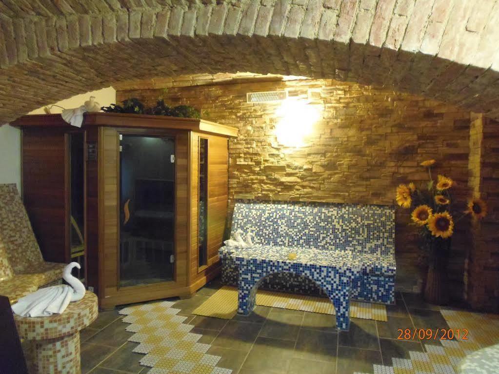 Amalka U Ripu Hotel Straskov Ngoại thất bức ảnh